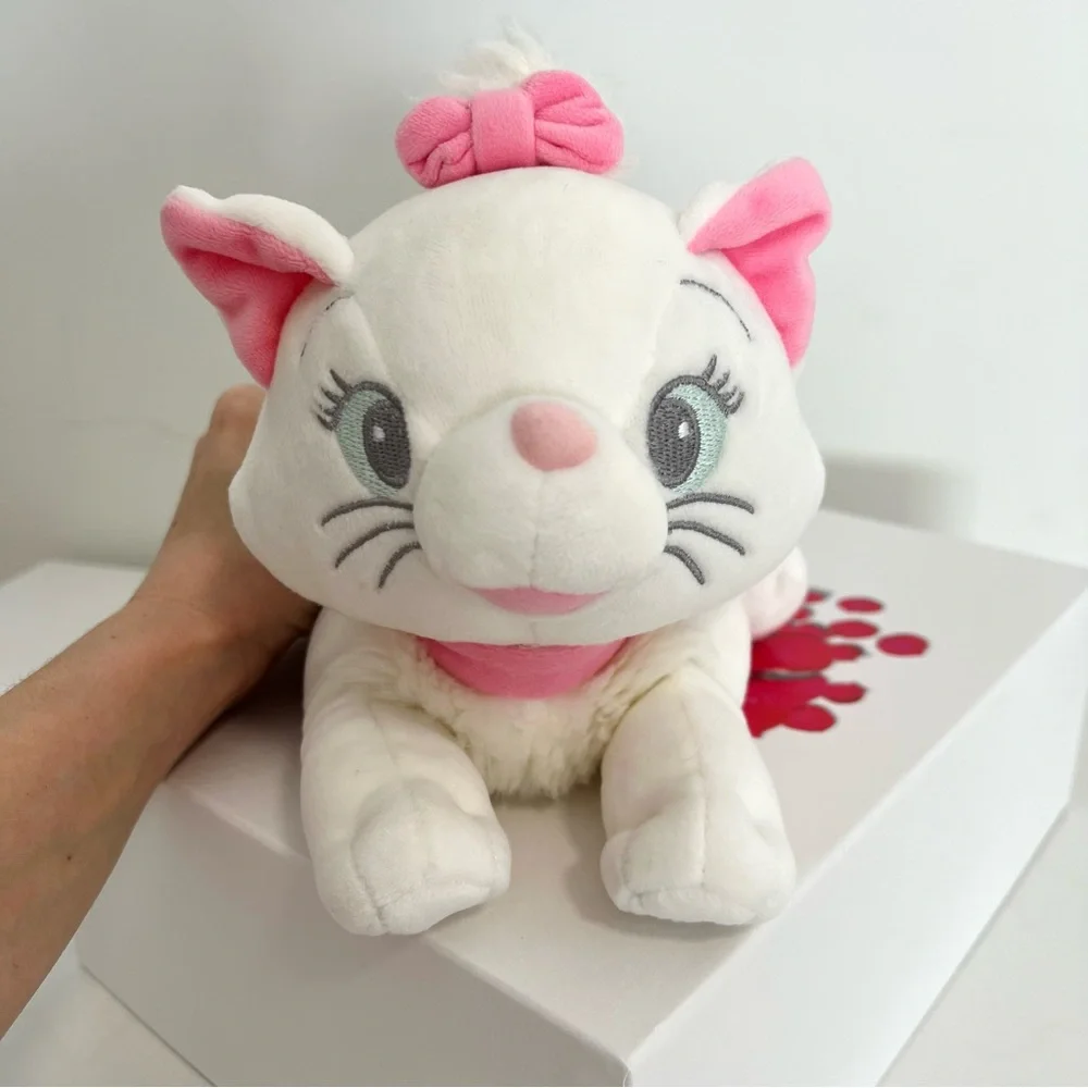 Disneyland Paris Aristocats Marie White and Red Plush Toy - Picture 8 of 8